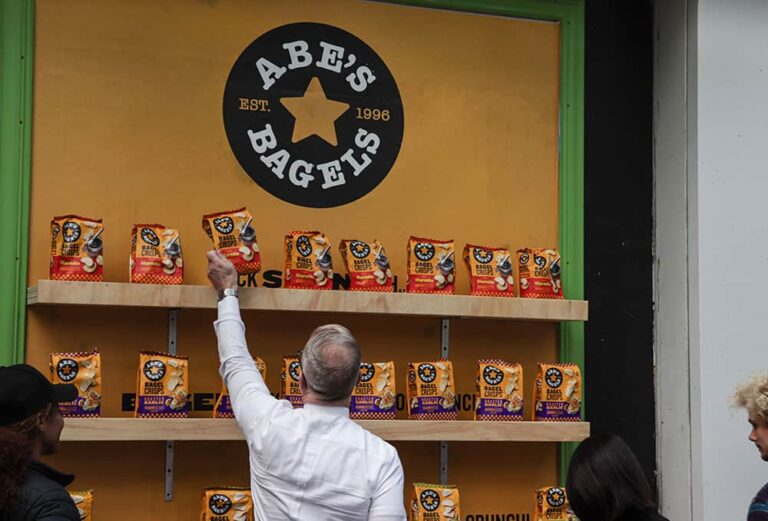 What Are the Benefits of Experiential Marketing Campaigns?